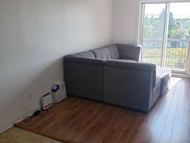 3 1/2 APPARTEMENT DISPONIBLE 1er JUILLET