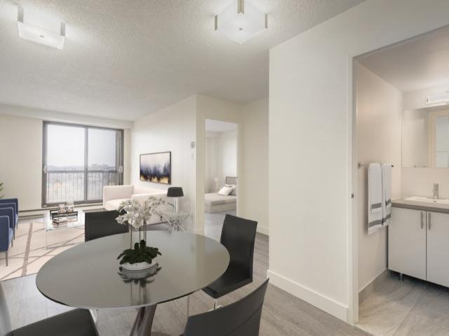 3 1/2 Rooms for rent in Le Quatre Cent in 100 400 Place Juge Desnoyers, Montréal Laval, Laval, H7G 4S2