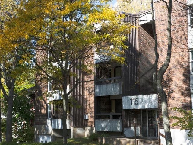 3 1/2 Ste Foy Tout inclus près du cégep Garneau octobre