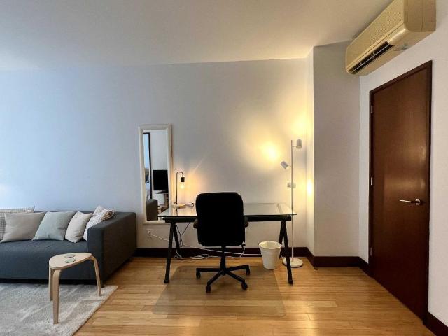 3 1/2 Vieux Montreal Meublé Stationnement interieur 1er septembre
