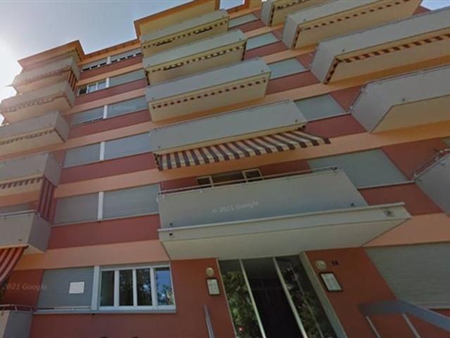 3 1/2 Zimmer Wohnung neu renoviert im 2. OG