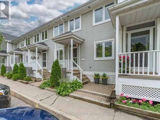 3 1 Mortimer Street, Prince Edward County Picton Ward, ON, K0K 2T0 townhouse for sale | Listing ID X12090 | Royal LePage