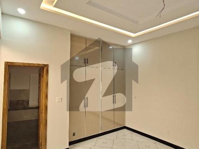 3.25 Marla House Uzair Town