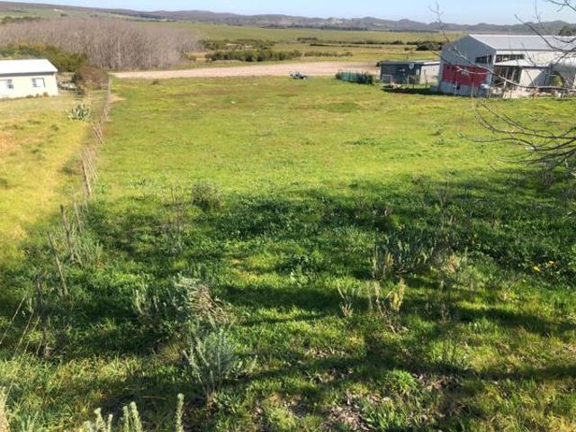 3 279 m² Land available in Baardskeerdersbos