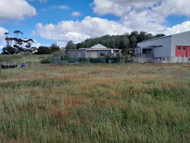3 279 m² Land available in Baardskeerdersbos