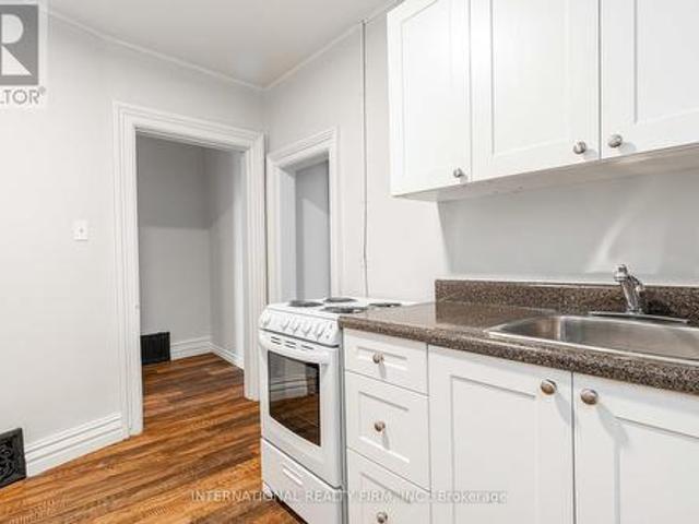 3 221 Hamilton Road, London East, ON, N5Z 1P9 investment for lease | Listing ID X13591 | Royal LePage