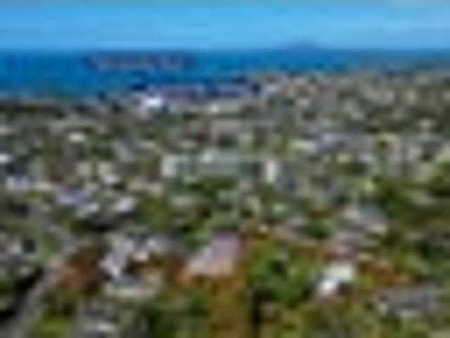 3,349sqm RC walk to beach and Rangitoto zoned