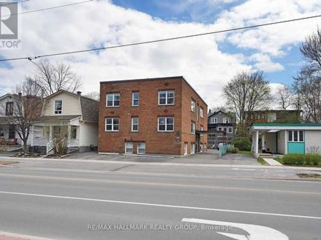 3 310 Byron Avenue, Ottawa, ON, K1Z 6Z1 house for lease | Listing ID X13496 | Royal LePage