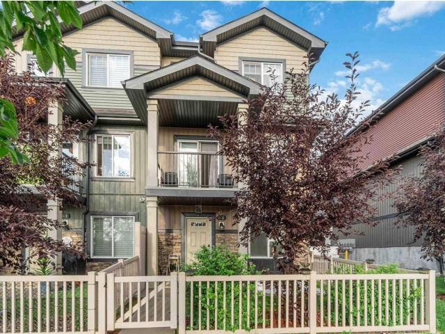 3 3305 Orchards Link SW