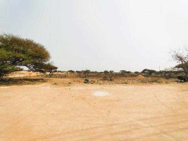 3.3 ha Land available in Bendor