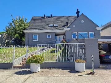 $ 3.200.000 Casa en Arriendo en Concepción 6 dormitorios / Kutt Property