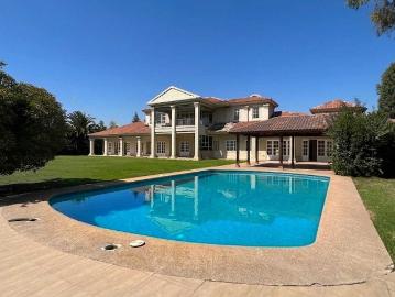 $ 3.500.000 Casa en Arriendo en Colina 8 dormitorios 7 baños / Magnolia Property
