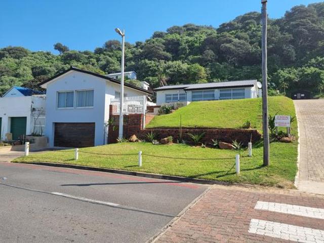3 500 m² Land available in Umdloti Beach