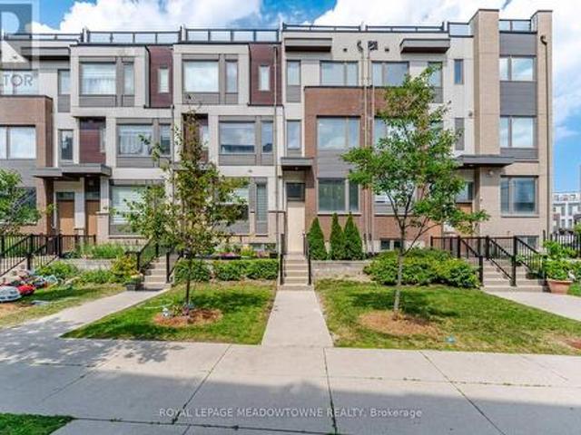 3 50 Thomas Mulholland Drive, Toronto, ON, M3K 0B5 house for sale | Listing ID W13562 | Royal LePage