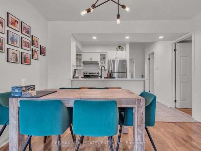 3 51 Petra Way, Whitby | For Sale @ $665,000 | Condos. Ca