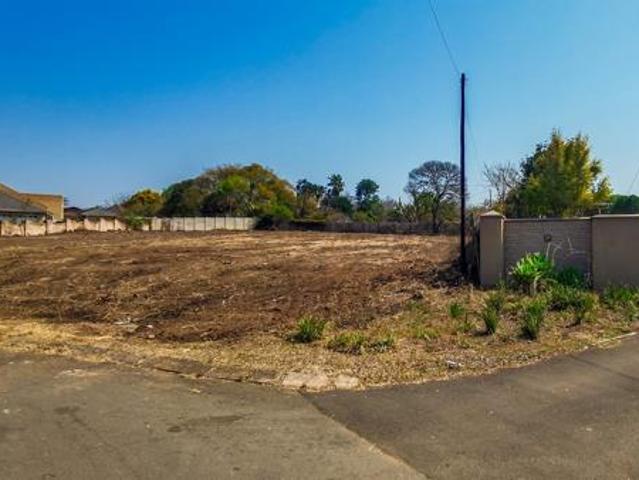 3 537 m² Land available in Ashburton