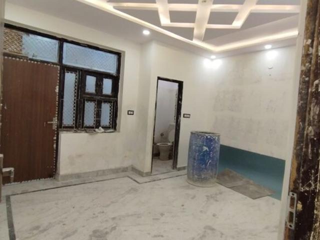 3.5 Bedroom 100 Sq.Yd. Builder Floor in Uttam Nagar Delhi Listing ID: #9959