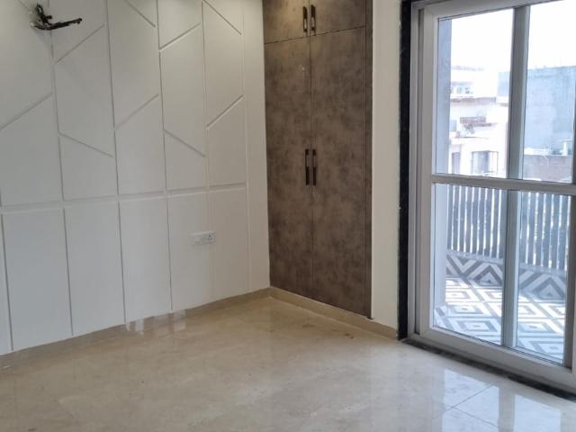 3.5 Bedroom 2400 Sq.Ft. Apartment in Sector 16 A Faridabad Listing ID: #10417