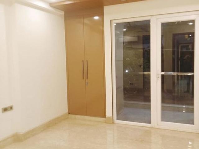 3.5 Bedroom 250 Sq.Yd. Builder Floor in Chittaranjan Park Delhi Listing ID: #10010