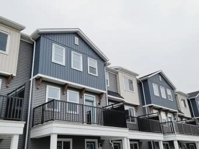 3.5 Bedroom Townhouse Edmonton AB 103118892