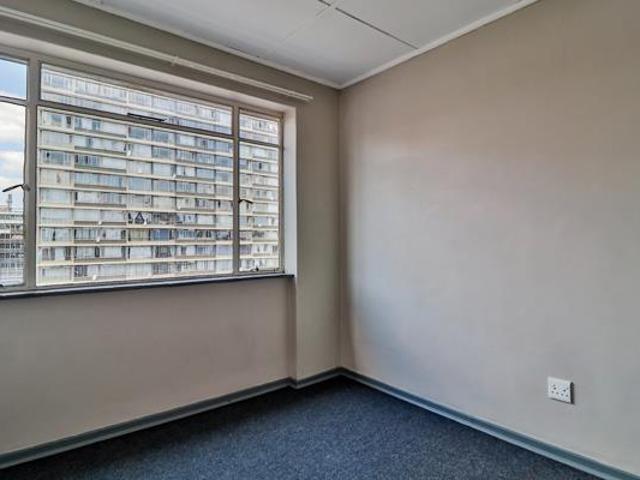 3.5 Bedroom Apartment in Arcadia