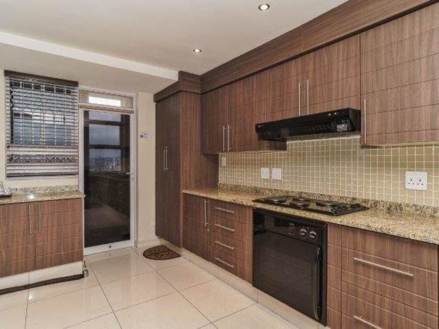3.5 Bedroom Flat in North Beach