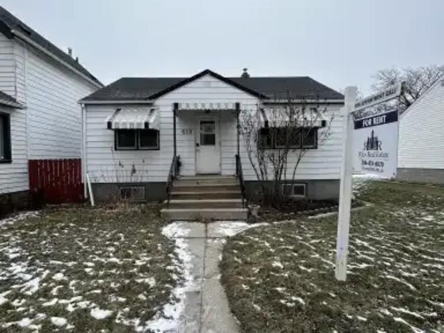 3.5 Bedroom House Winnipeg MB LS101090097