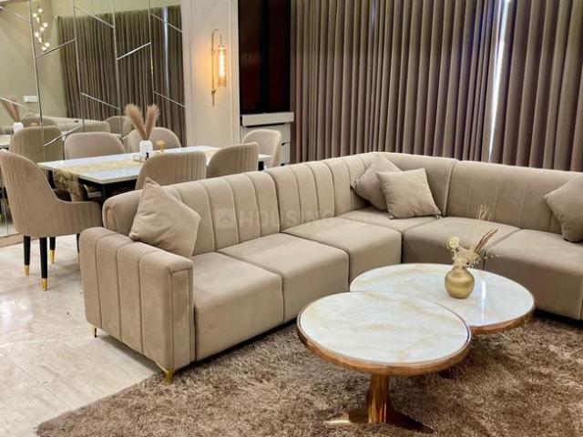 3.5 BHK Apartment in Vaishno Devi Circle for rent Ahmedabad. The reference number is 20708616