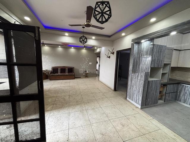 3.5 BHK Apartment in Vikaspuri for rent New Delhi. The reference number is 20902213