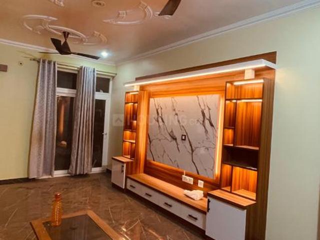 3.5 BHK Apartment in Vrindavan Yojana for rent Lucknow. The reference number is 19727705