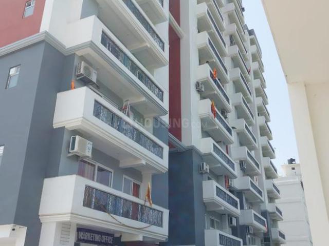 3.5 BHK Apartment in Vrindavan Yojana for resale Lucknow. The reference number is 19945043