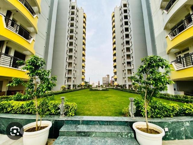 3.5 BHK Apartment in Vrindavan Yojana for resale Raebareli Road. The reference number is 18477770