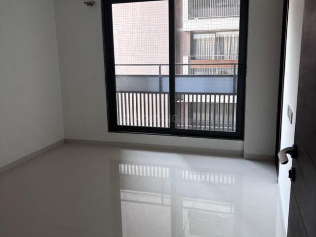 3.5 BHK Apartment in Adalaj for rent Gandhinagar. The reference number is 20205213