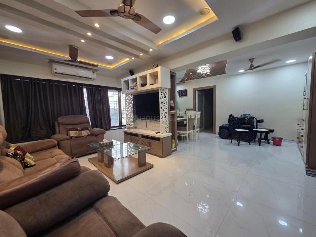 3.5 BHK Apartment in Andheri West for resale Mumbai. The reference number is 20012883