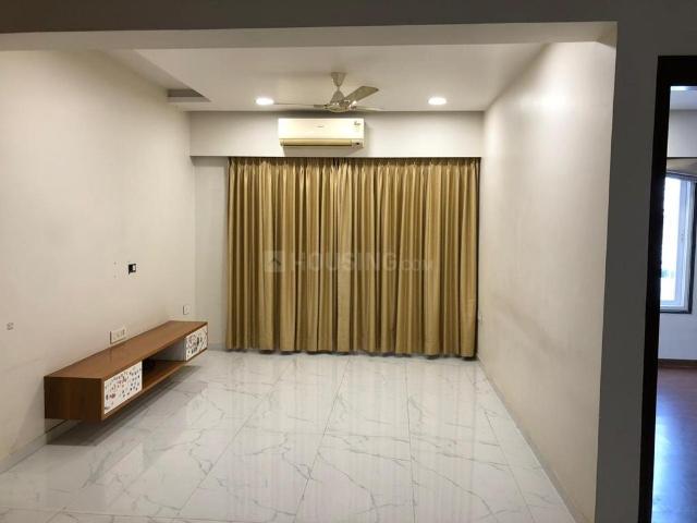 3.5 BHK Apartment in Bodakdev for rent Ahmedabad. The reference number is 20420820