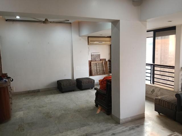 3.5 BHK Apartment in Dadar East for rent Mumbai. The reference number is 20158736