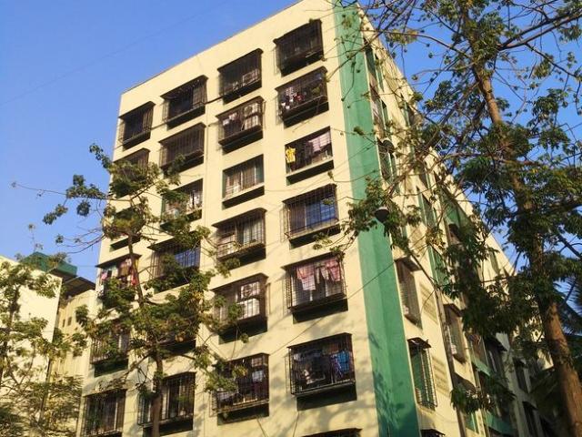 3.5 BHK Apartment in Dahisar East for resale Mumbai. The reference number is 18793316