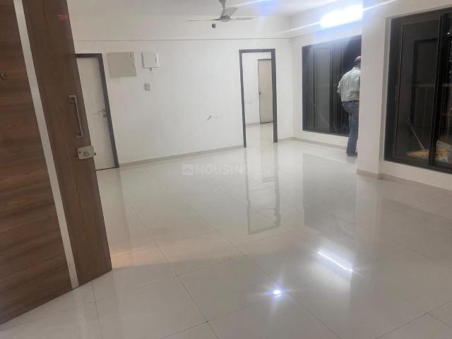 3.5 BHK Apartment in Dahisar East for resale Mumbai. The reference number is 20446857