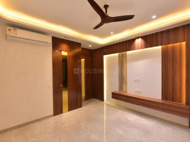 3.5 BHK Apartment in DLF Phase 1 for resale Gurgaon. The reference number is 20475038