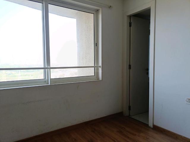 3.5 BHK Apartment in Goregaon East for rent Mumbai. The reference number is 19271088
