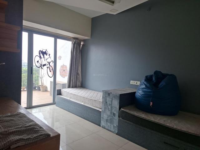 3.5 BHK Apartment in Hadapsar for resale Pune. The reference number is 20725710