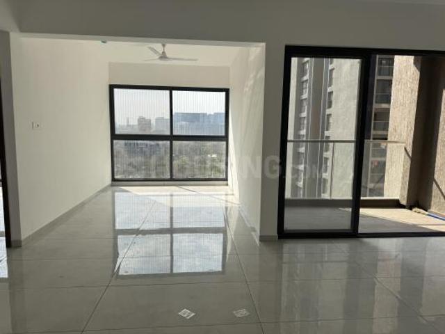3.5 BHK Apartment in Hadapsar for resale Pune. The reference number is 20383365