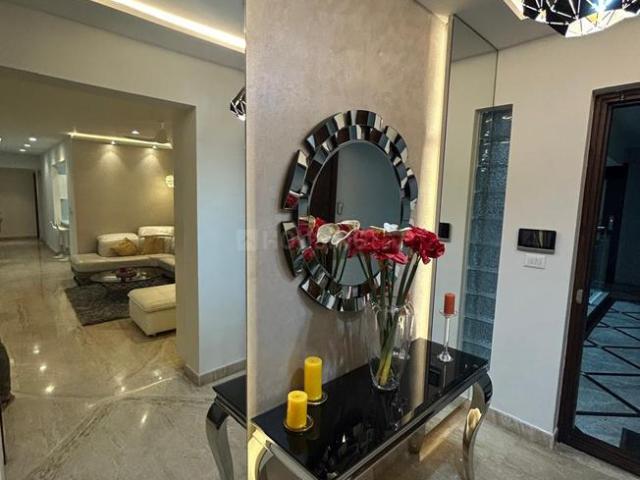 3.5 BHK Apartment in Halasuru for rent Bengaluru. The reference number is 20208621