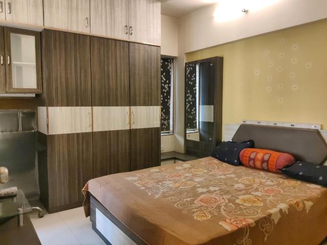 3.5 BHK Apartment in Hiranandani Estate for rent Thane. The reference number is 20113689