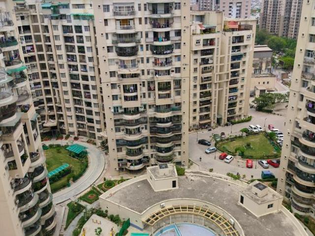 3.5 BHK Apartment in Indirapuram for rent Ghaziabad. The reference number is 20727137