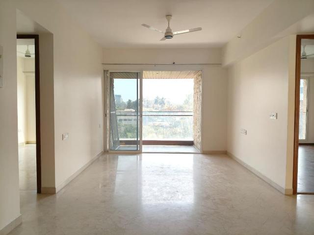 3.5 BHK Apartment in Kalyani Nagar for rent Pune. The reference number is 20306374