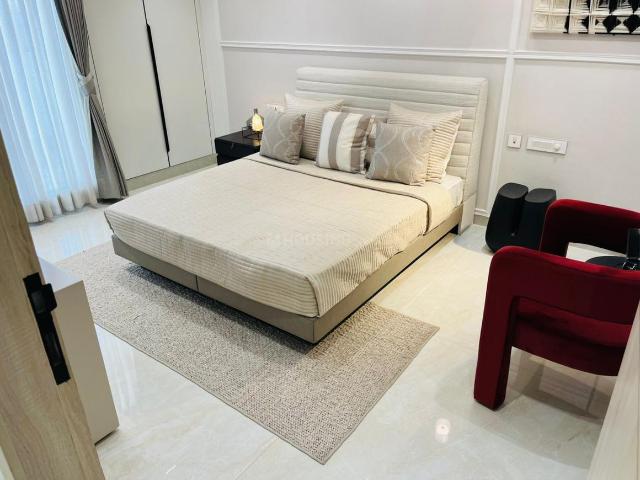 3.5 BHK Apartment in Mahurali for resale Ghaziabad. The reference number is 19355784