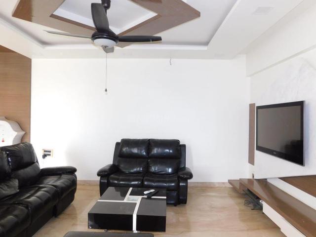 3.5 BHK Apartment in Mohammed Wadi for resale Pune. The reference number is 18914866