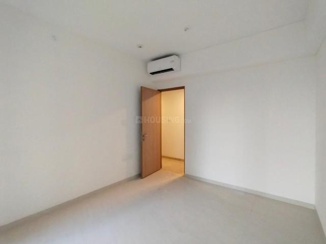 3.5 BHK Apartment in Mohammed Wadi for resale Pune. The reference number is 19056014