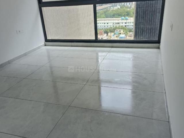 3.5 BHK Apartment in Mundhwa for rent Pune. The reference number is 20229225